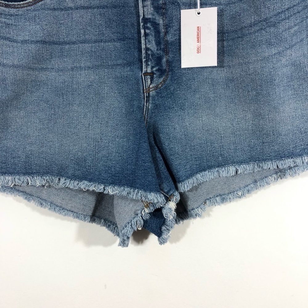 Good American Blue Cut Off Jean Denim Frayed Shorts 18 - Picture 6 of 12
